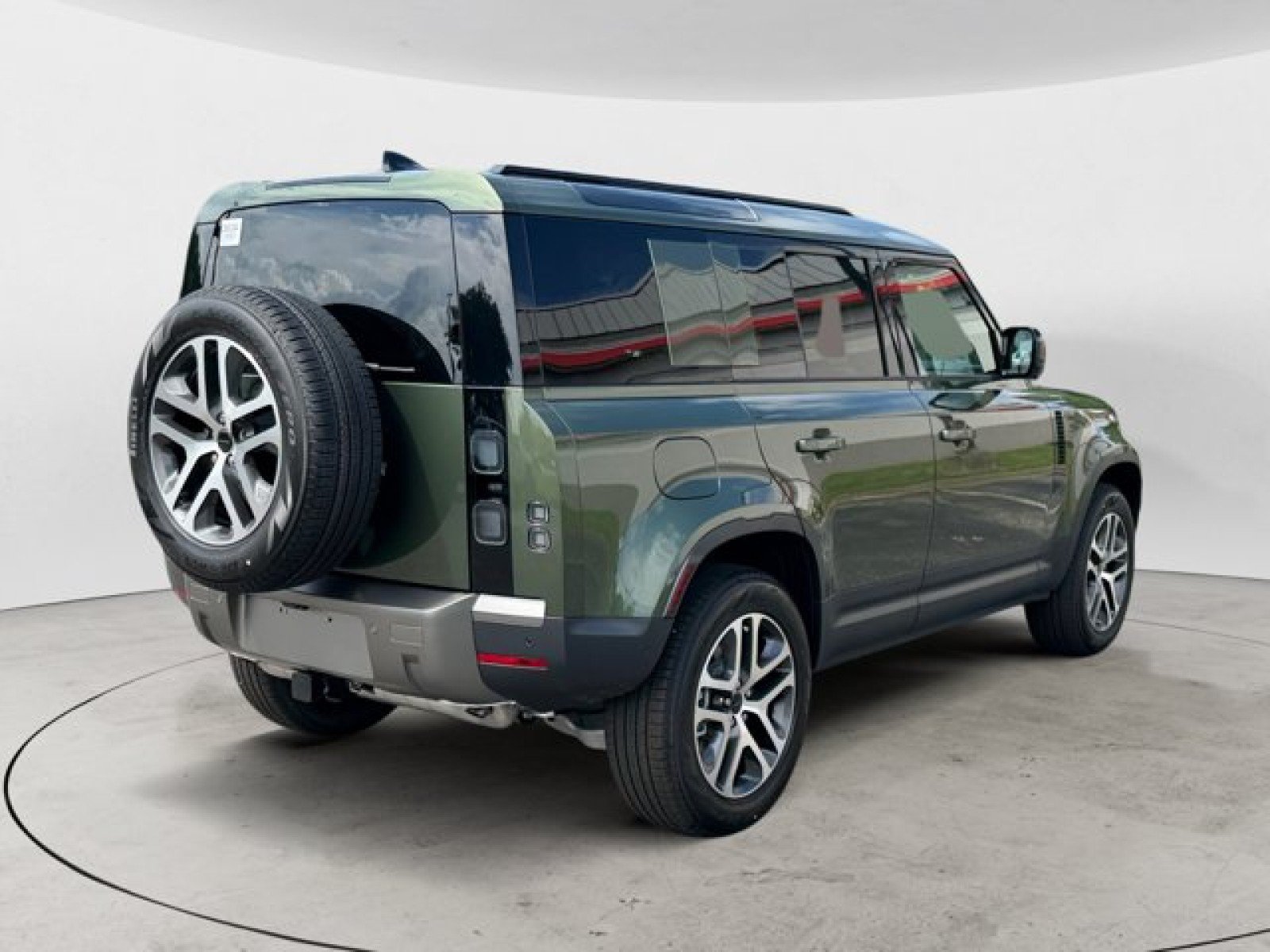 New 2026 Land Rover Defender 110 S AWD/4WD image 4