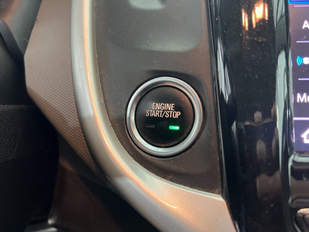 Used 2020 Chevrolet Sonic Premier FWD image 14