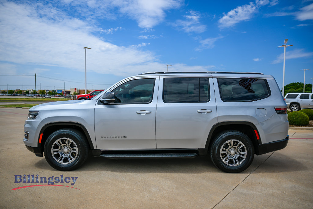 Used 2024 Jeep Wagoneer 4WD image 4