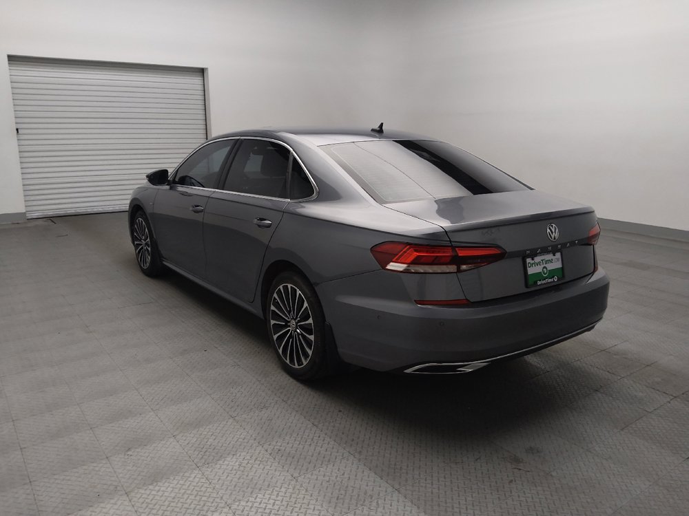 Used 2022 Volkswagen Passat 2.0T FWD image 5
