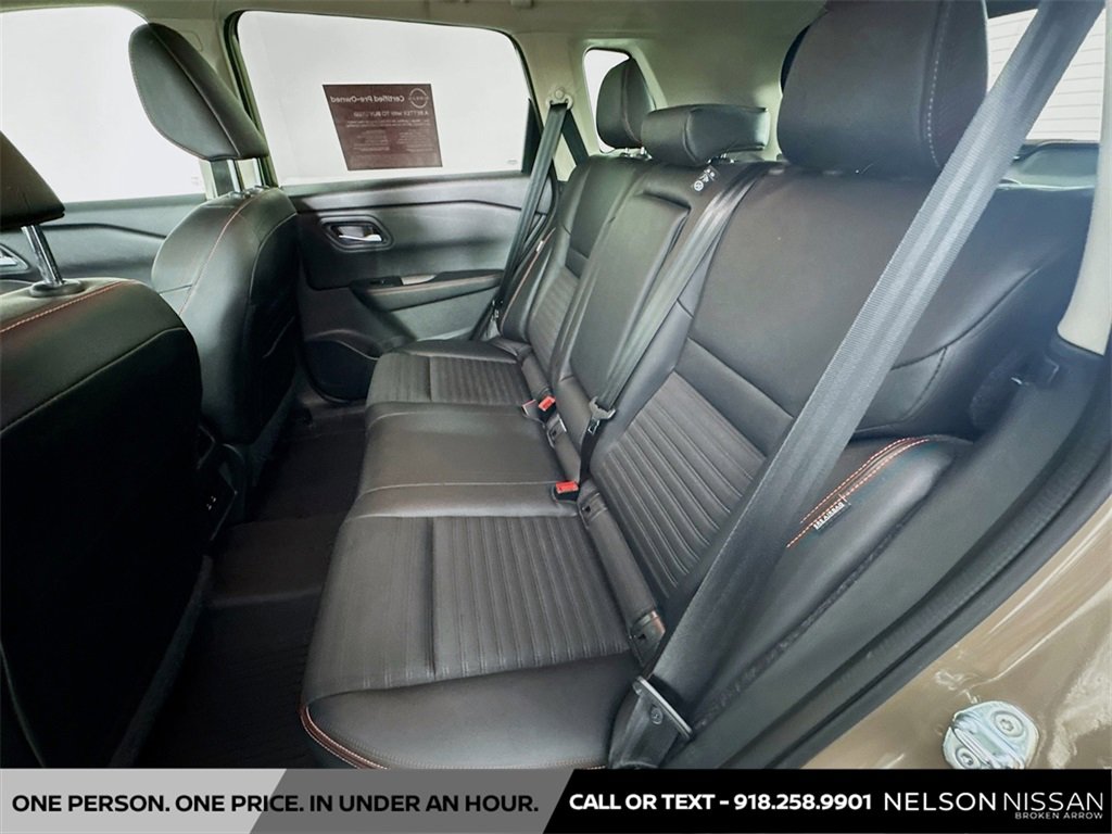 Certified 2025 Nissan Rogue SV image 23
