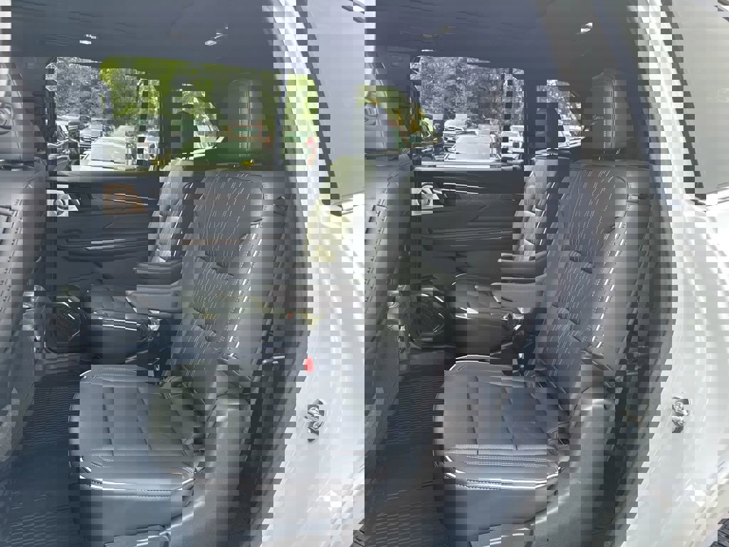 New 2026 Buick Enclave Avenir image 11