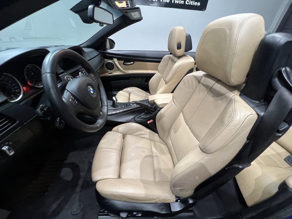Used 2012 BMW M3 Convertible image 27