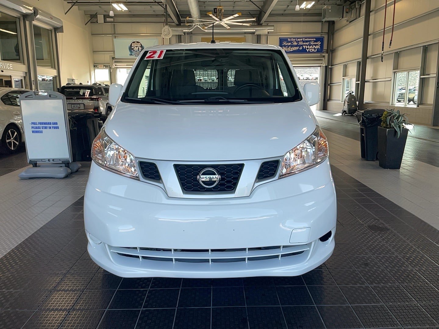 Used 2021 Nissan NV200 SV w/ Sliding Door Glass Package FWD image 2