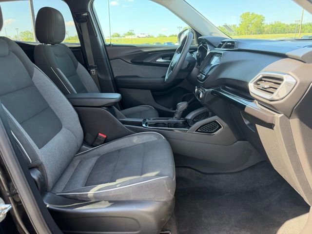 Used 2021 Chevrolet TrailBlazer LT w/ Convenience Package image 9