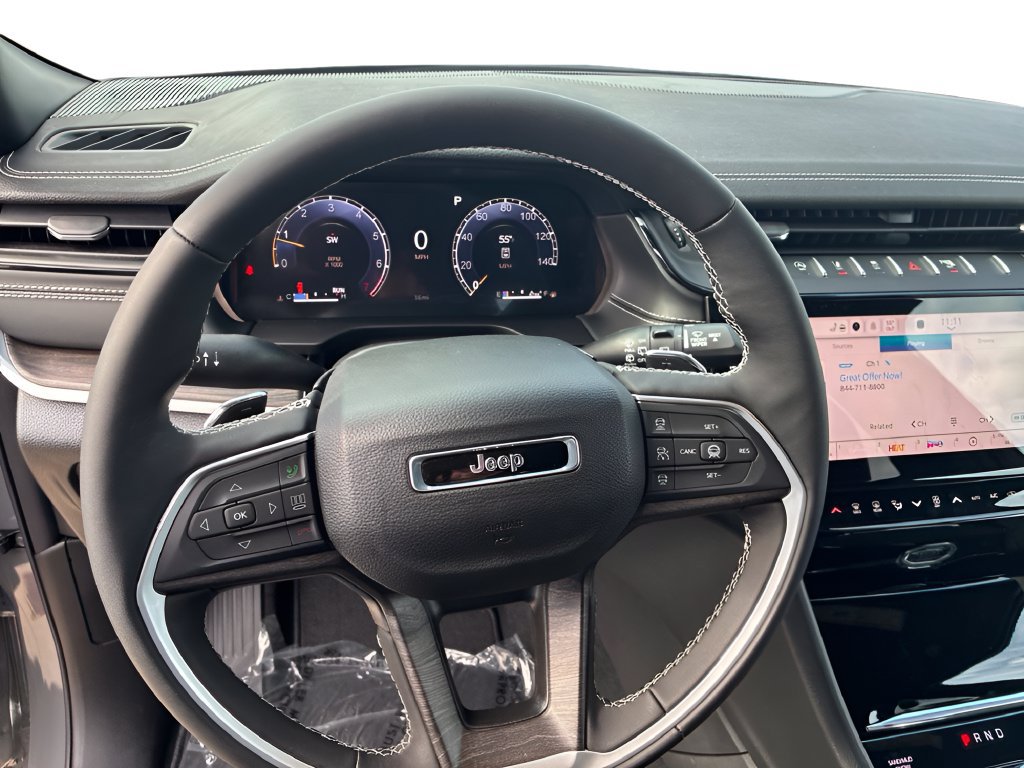 New 2027 Jeep Grand Cherokee Limited AWD/4WD image 33