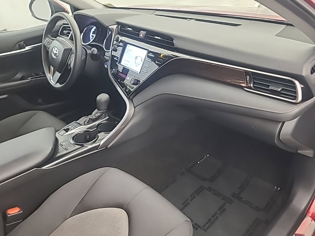 Used 2019 Toyota Camry LE FWD image 14