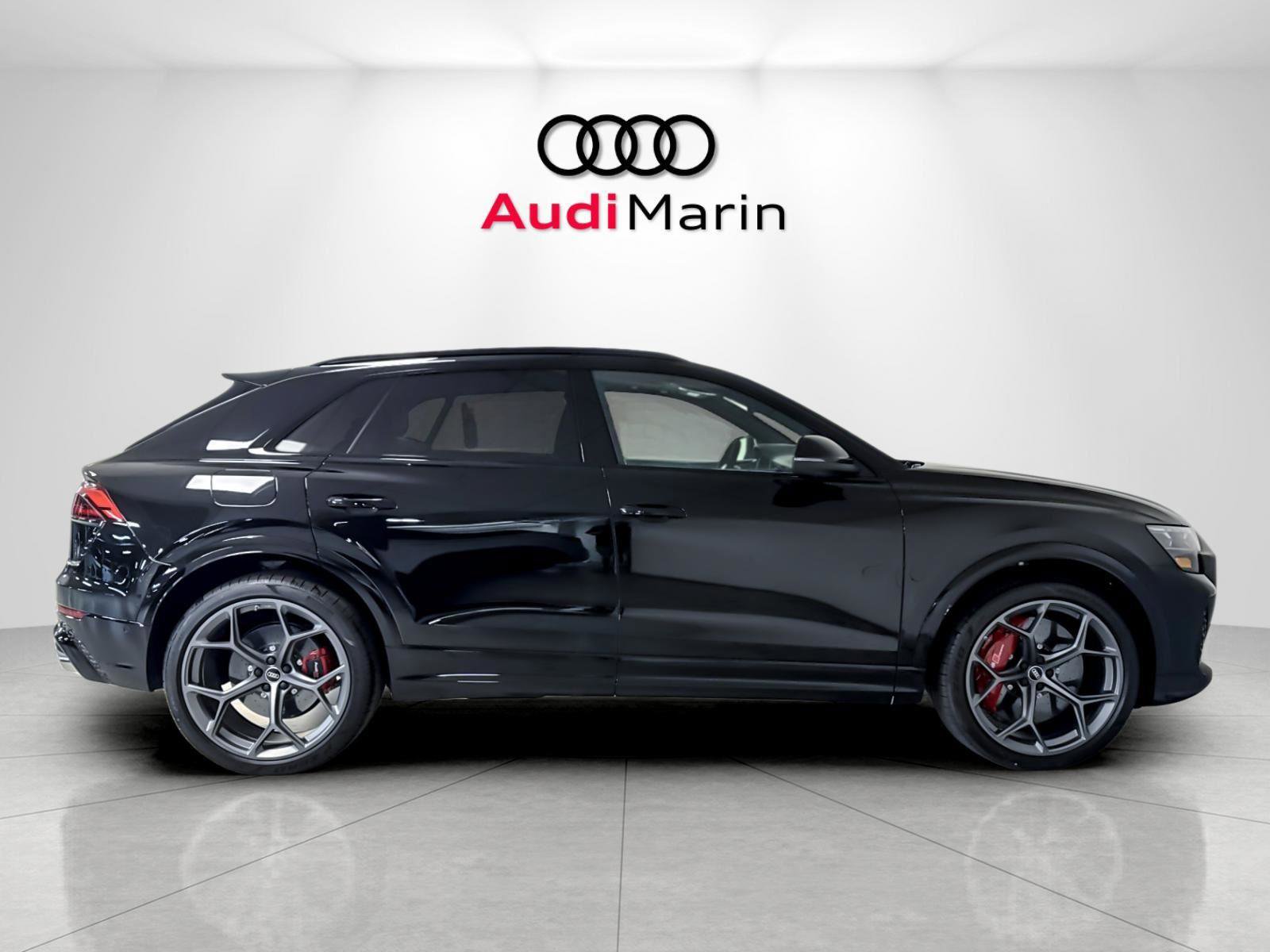 New 2025 Audi RS Q8 performance image 6