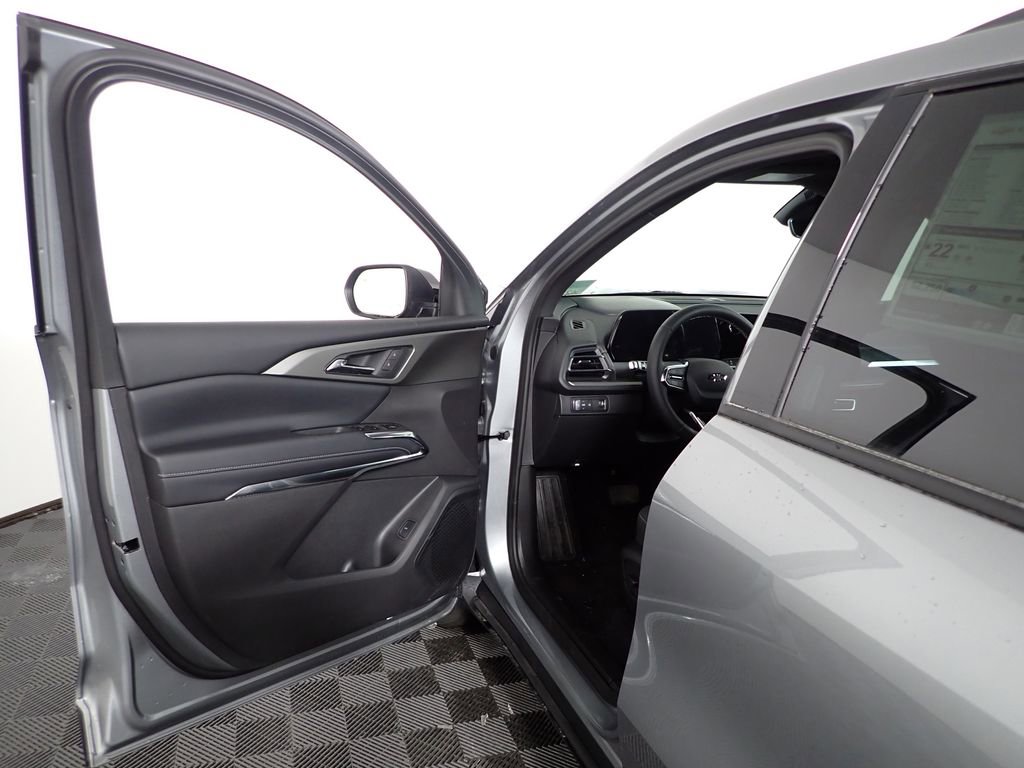 New 2026 Chevrolet Traverse LT w/ Midnight/Sport Edition image 19