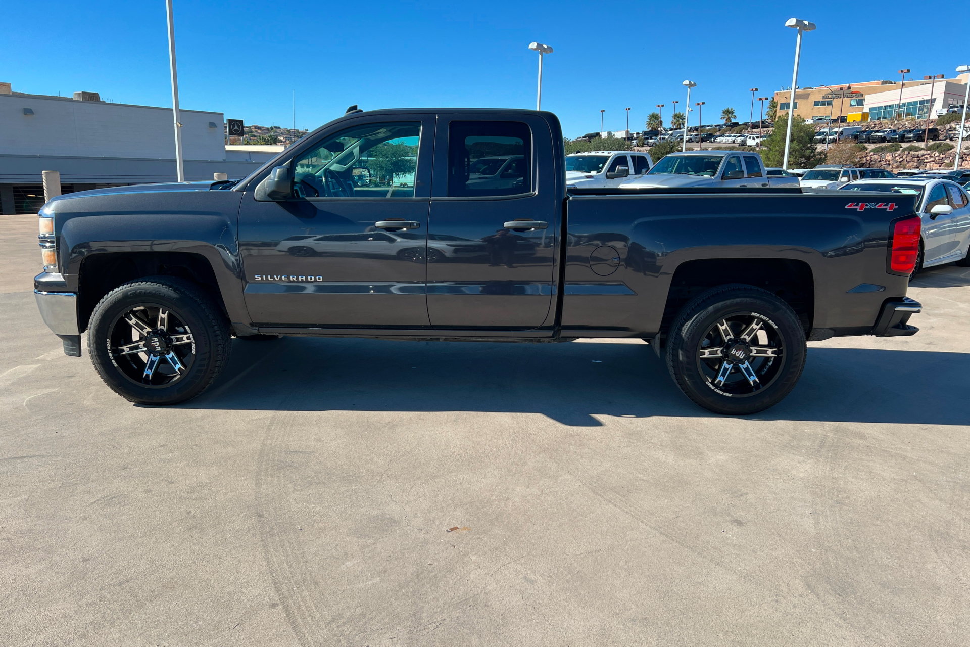 Used 2014 Chevrolet Silverado 1500 LT AWD/4WD image 2