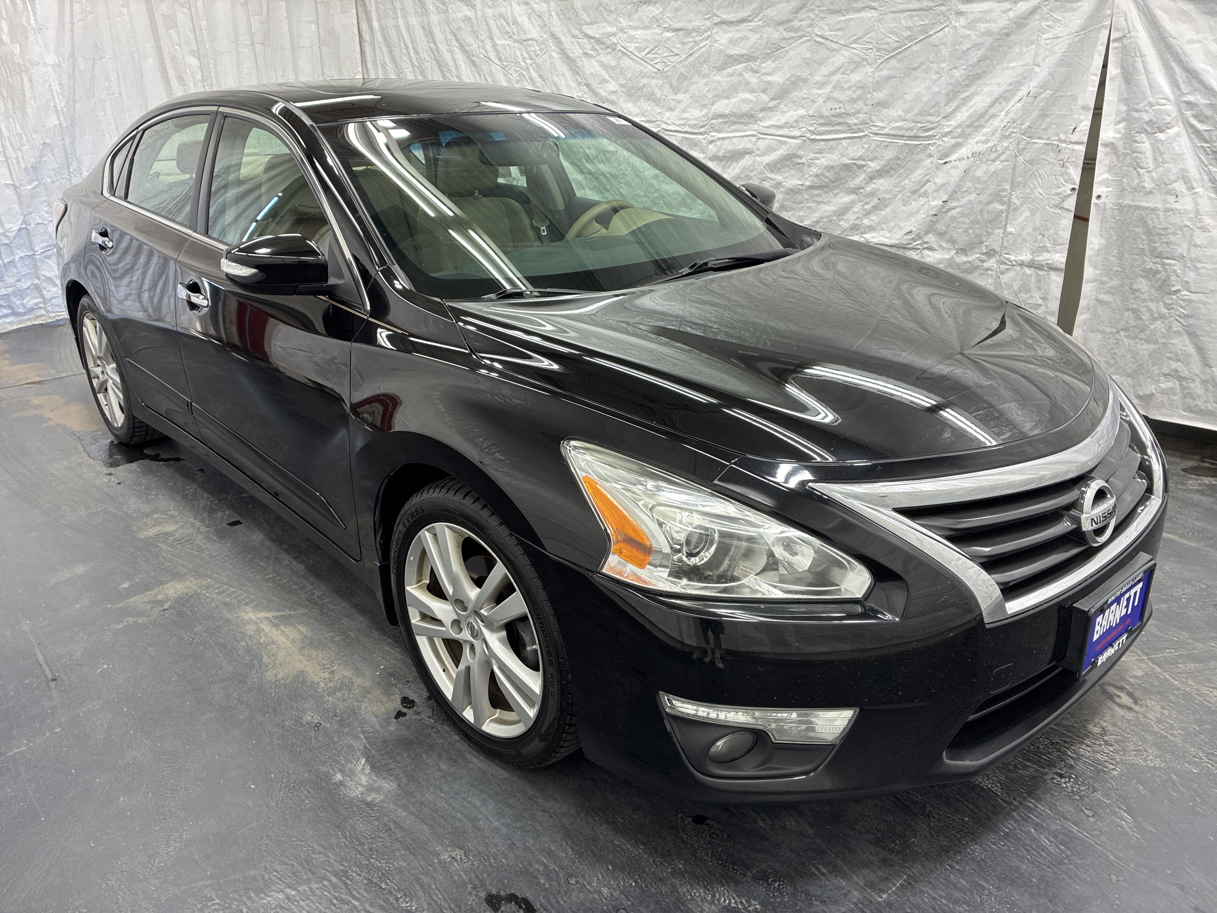 Used 2015 Nissan Altima 3.5 SL FWD image 2