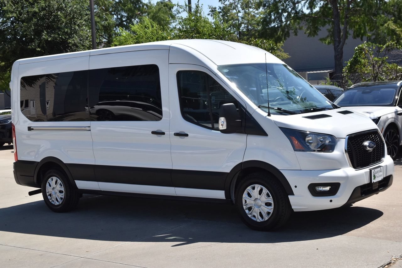 Used 2025 Ford Transit 350 XLT RWD image 5