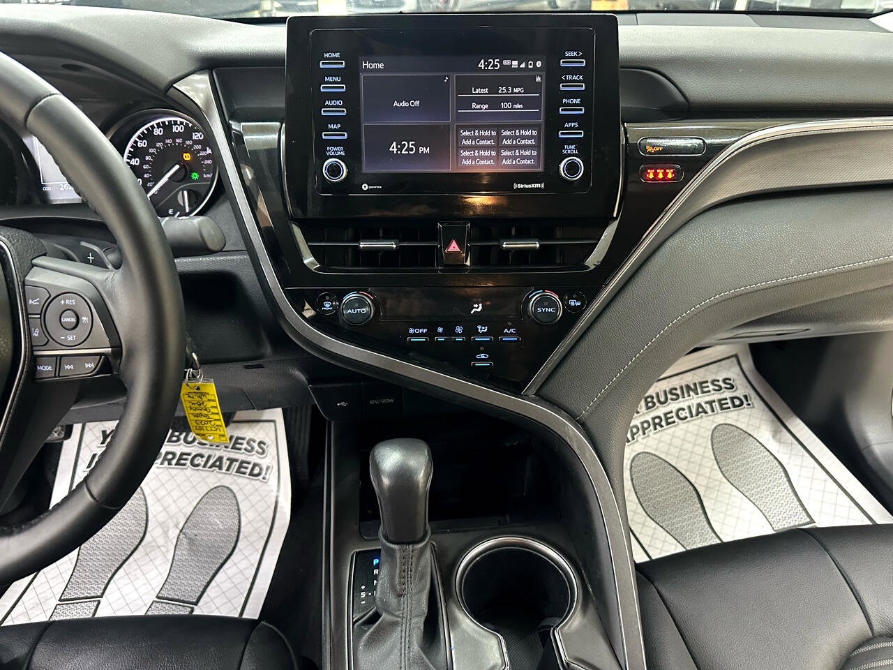 Used 2023 Toyota Camry SE image 23