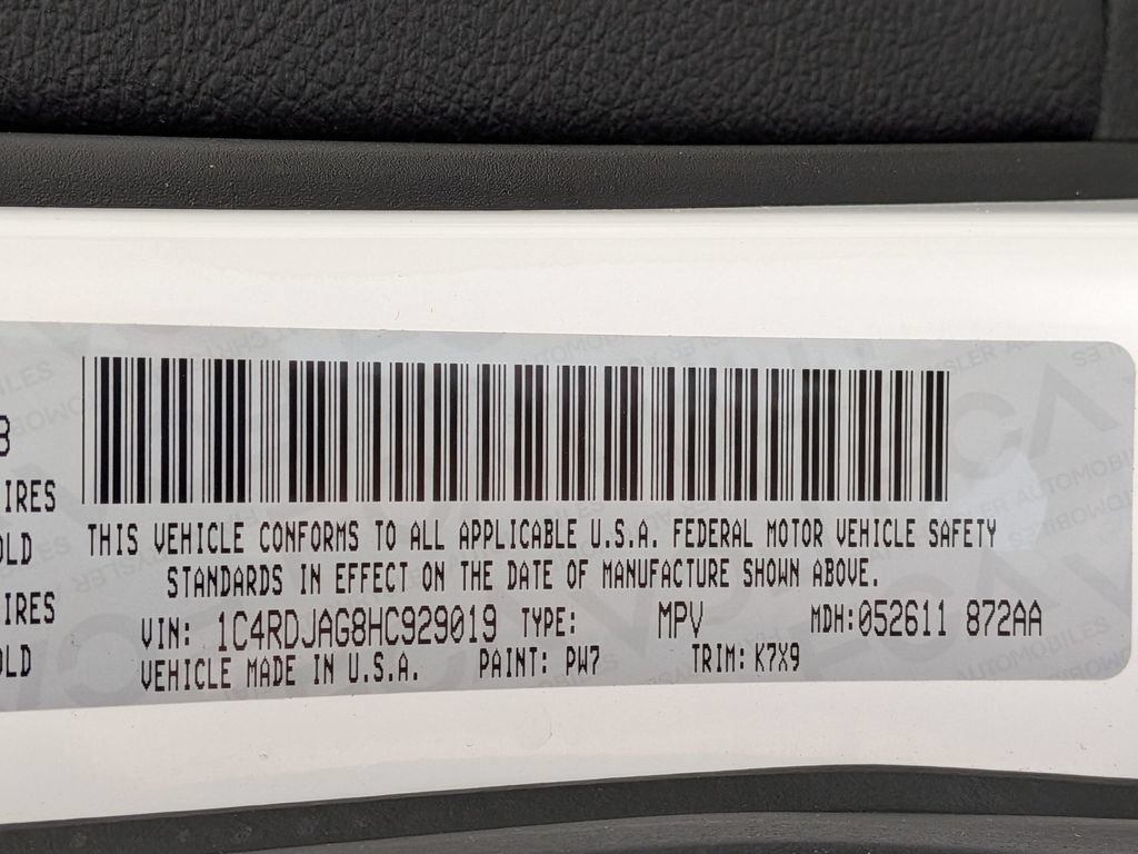 Used 2017 Dodge Durango SXT w/ 3rd Row Seating Group AWD/4WD image 32