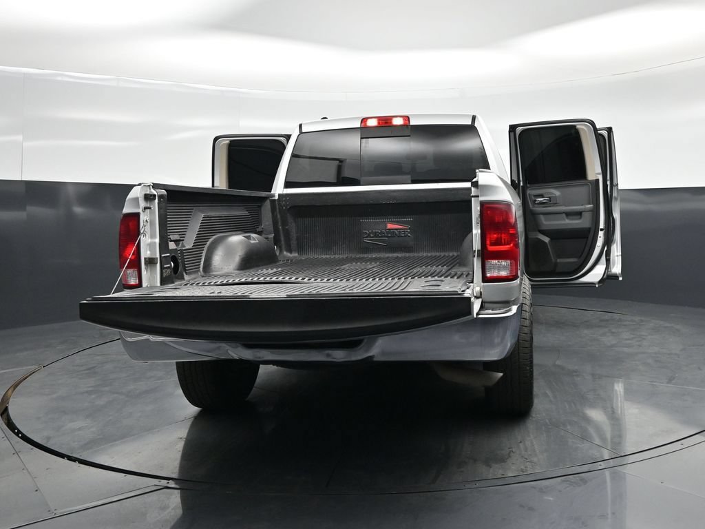 Used 2018 RAM 1500 Classic SLT RWD image 25