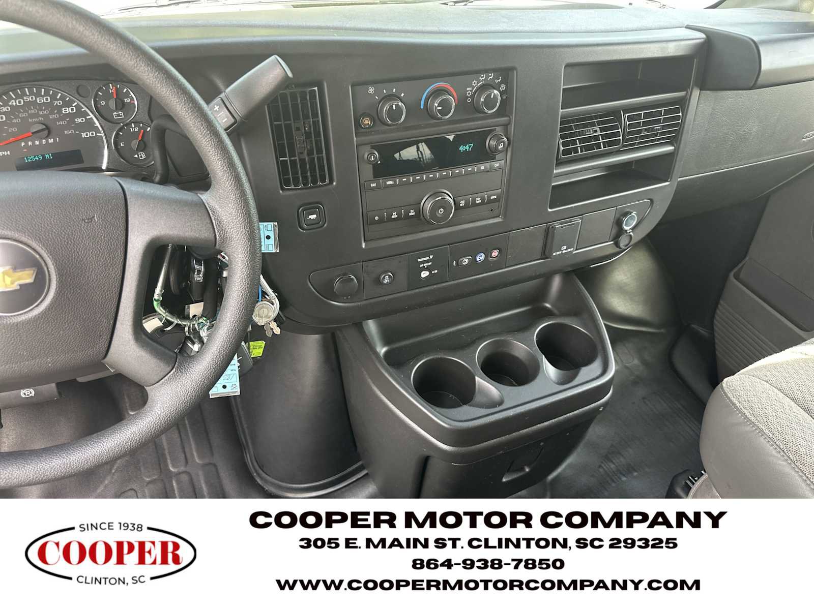 Used 2025 Chevrolet Express 3500 LS RWD image 23