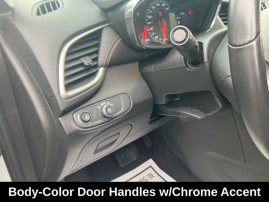 Used 2019 Chevrolet Trax LT w/ LT Convenience Package image 17
