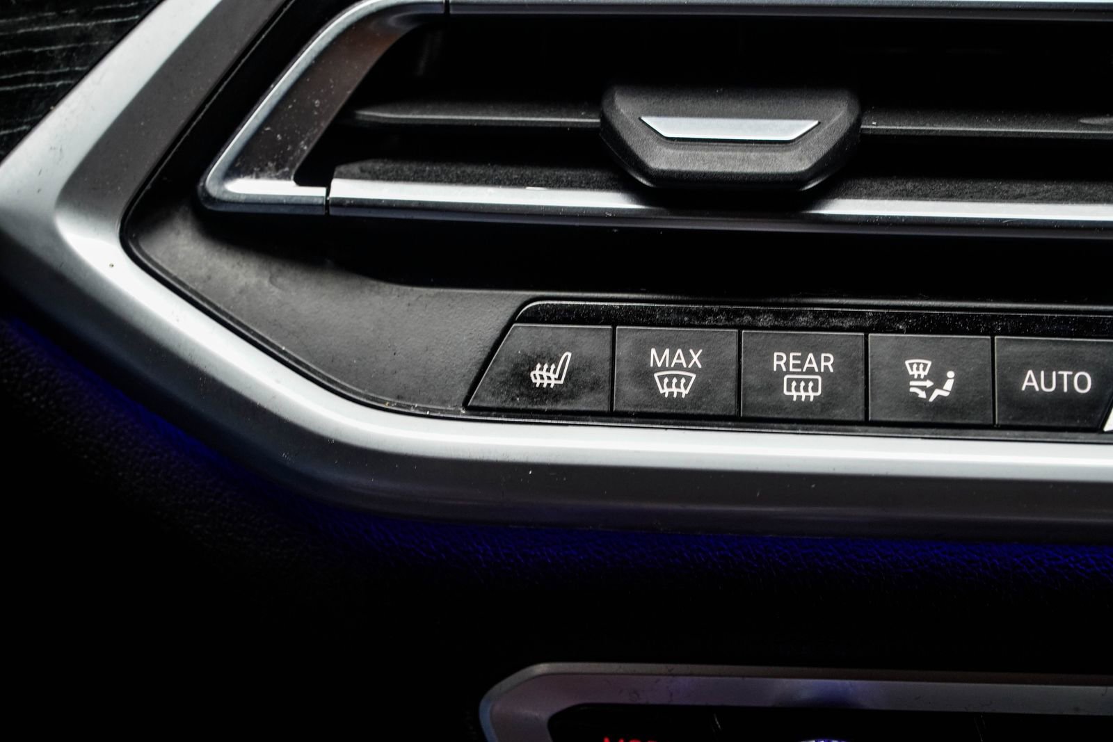 Used 2022 BMW X7 M50i w/ Executive Package AWD/4WD image 26