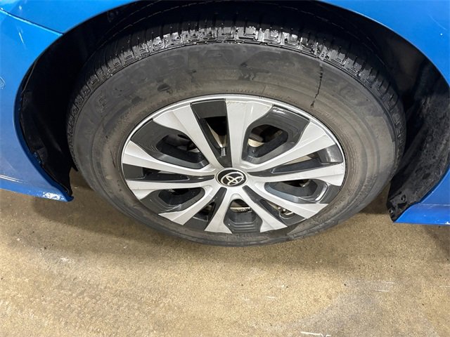 Used 2021 Toyota Prius LE w/ Carpet Mat Package (TMS) image 16