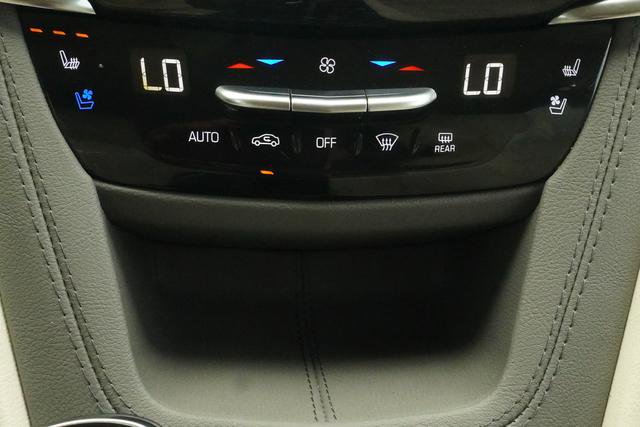 Used 2024 Cadillac XT6 Premium Luxury w/ Technology Package FWD image 18