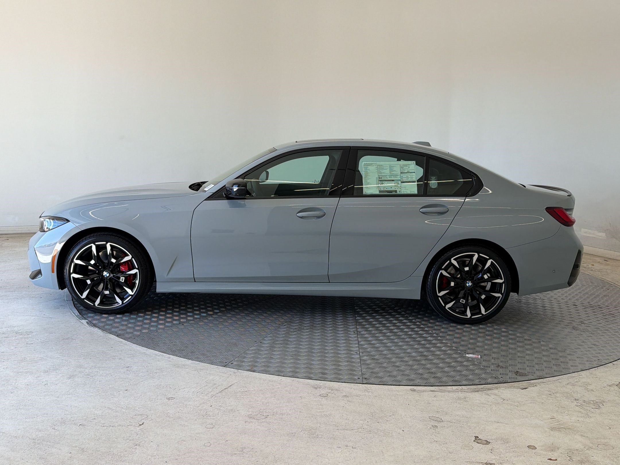 New 2026 BMW 330i xDrive Sedan w/ M Sport Package AWD/4WD image 2