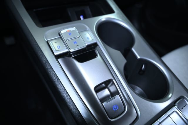 Used 2023 Hyundai Kona SE w/ Cargo Package image 28