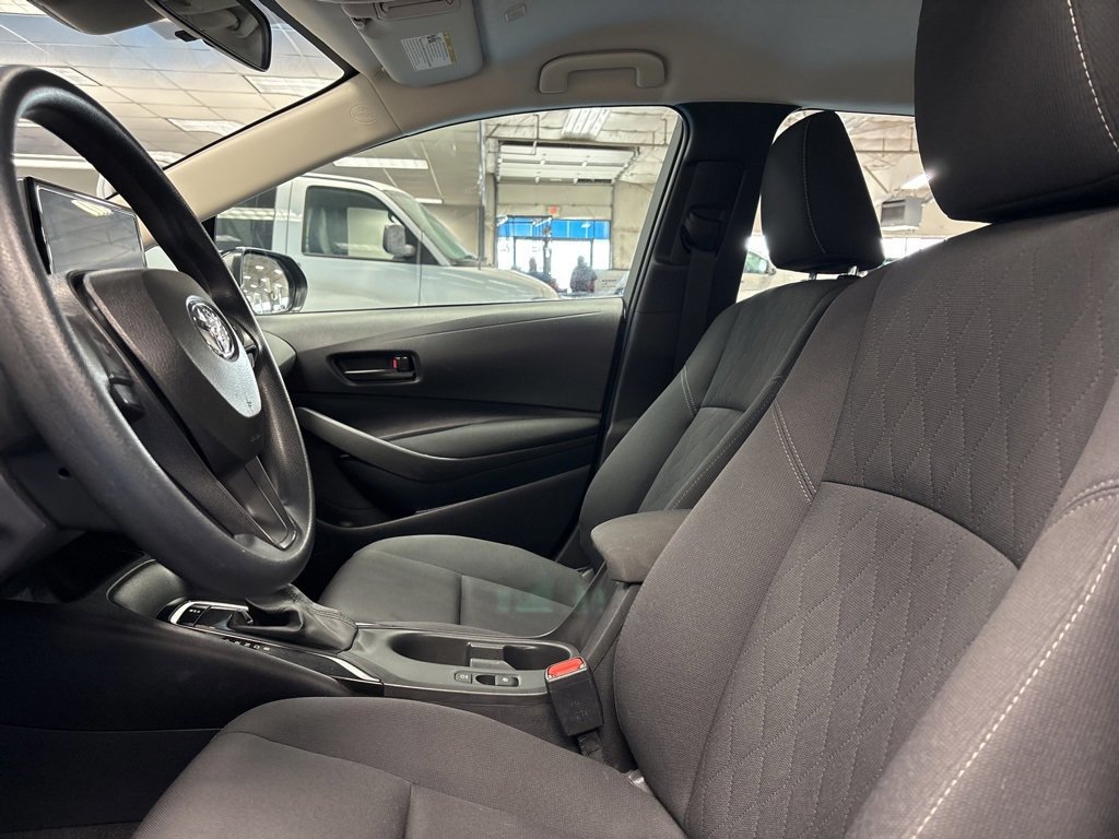 Used 2025 Toyota Corolla LE image 22