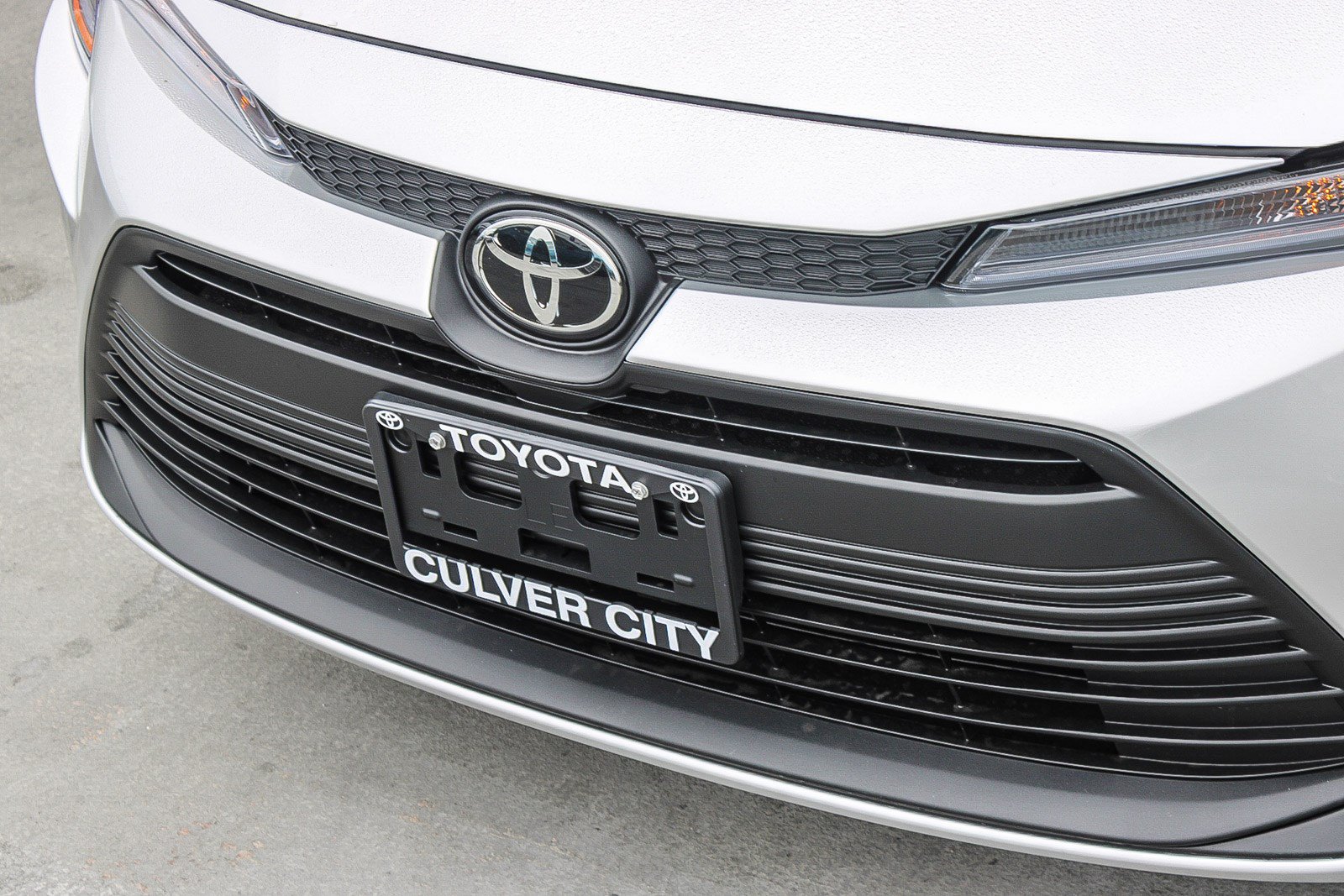 New 2027 Toyota Corolla LE FWD image 6