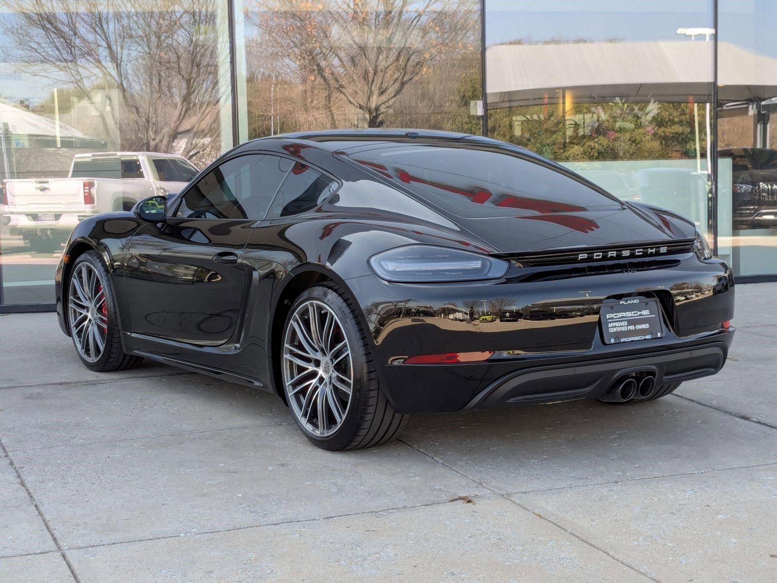 Certified 2025 Porsche 718 Cayman S image 3