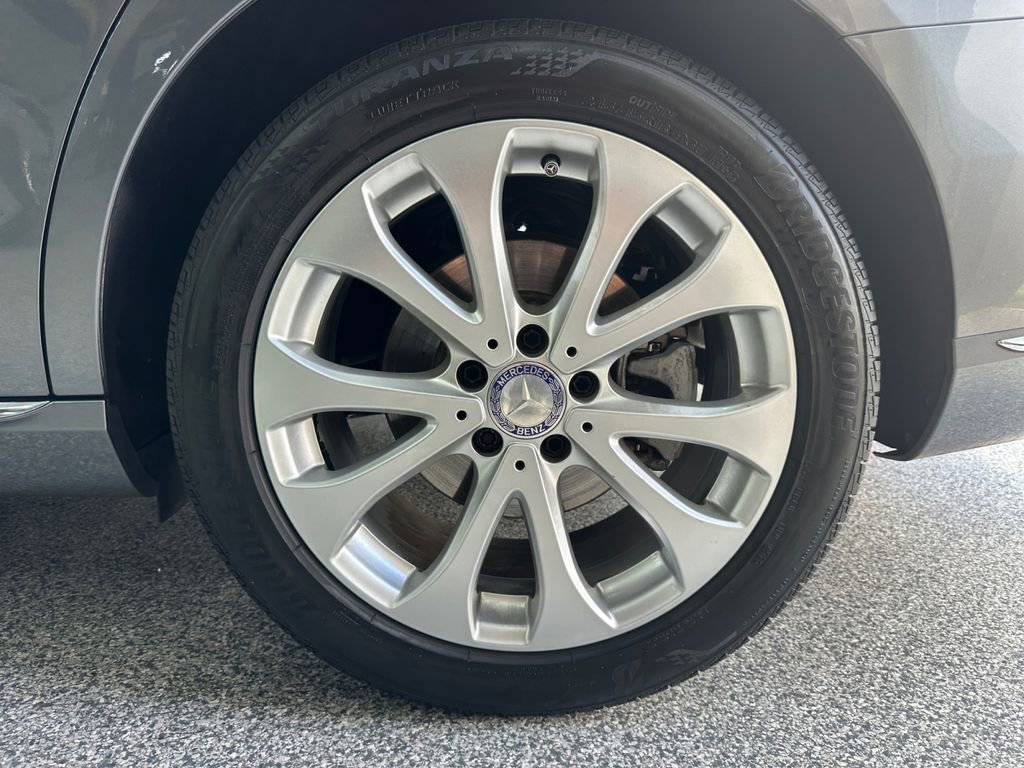 Used 2017 Mercedes-Benz E 300 image 27