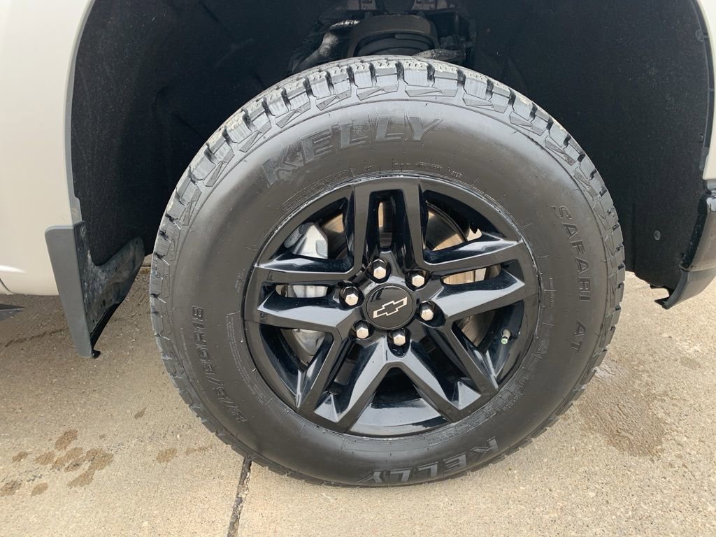 Used 2021 Chevrolet Silverado 1500 LT Trail Boss w/ Convenience Package II image 28