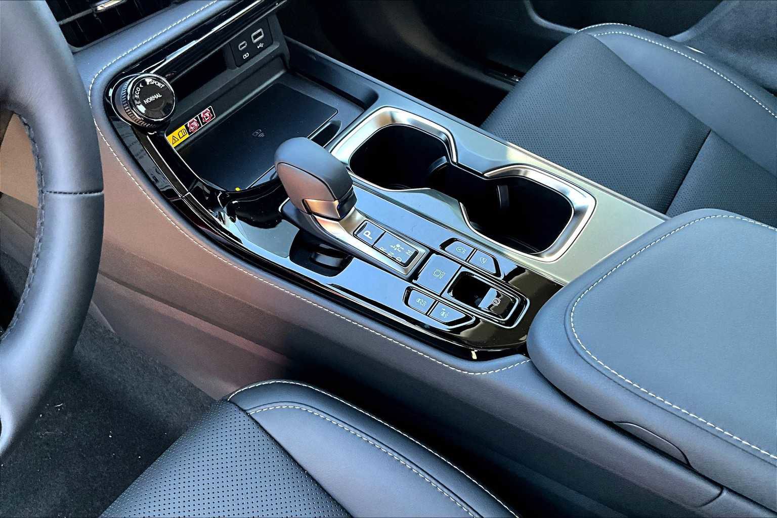 New 2025 Lexus NX 350 AWD w/ Premium Package image 7