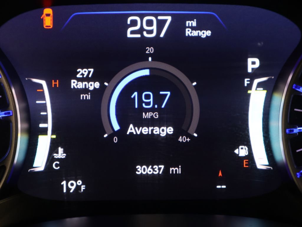 Used 2024 Chrysler Pacifica Limited image 45