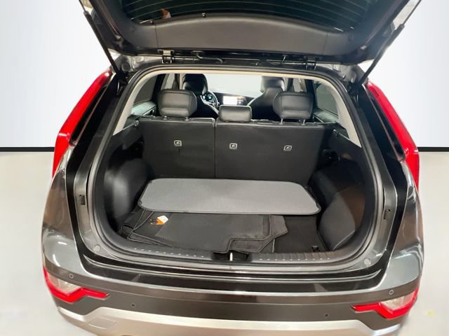 Used 2023 Kia Niro EX FWD image 27