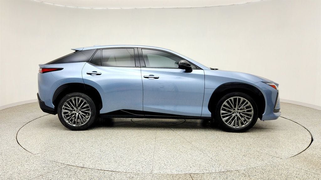 Used 2024 Lexus RZ 450e Premium w/ Cold Area Package AWD/4WD image 4