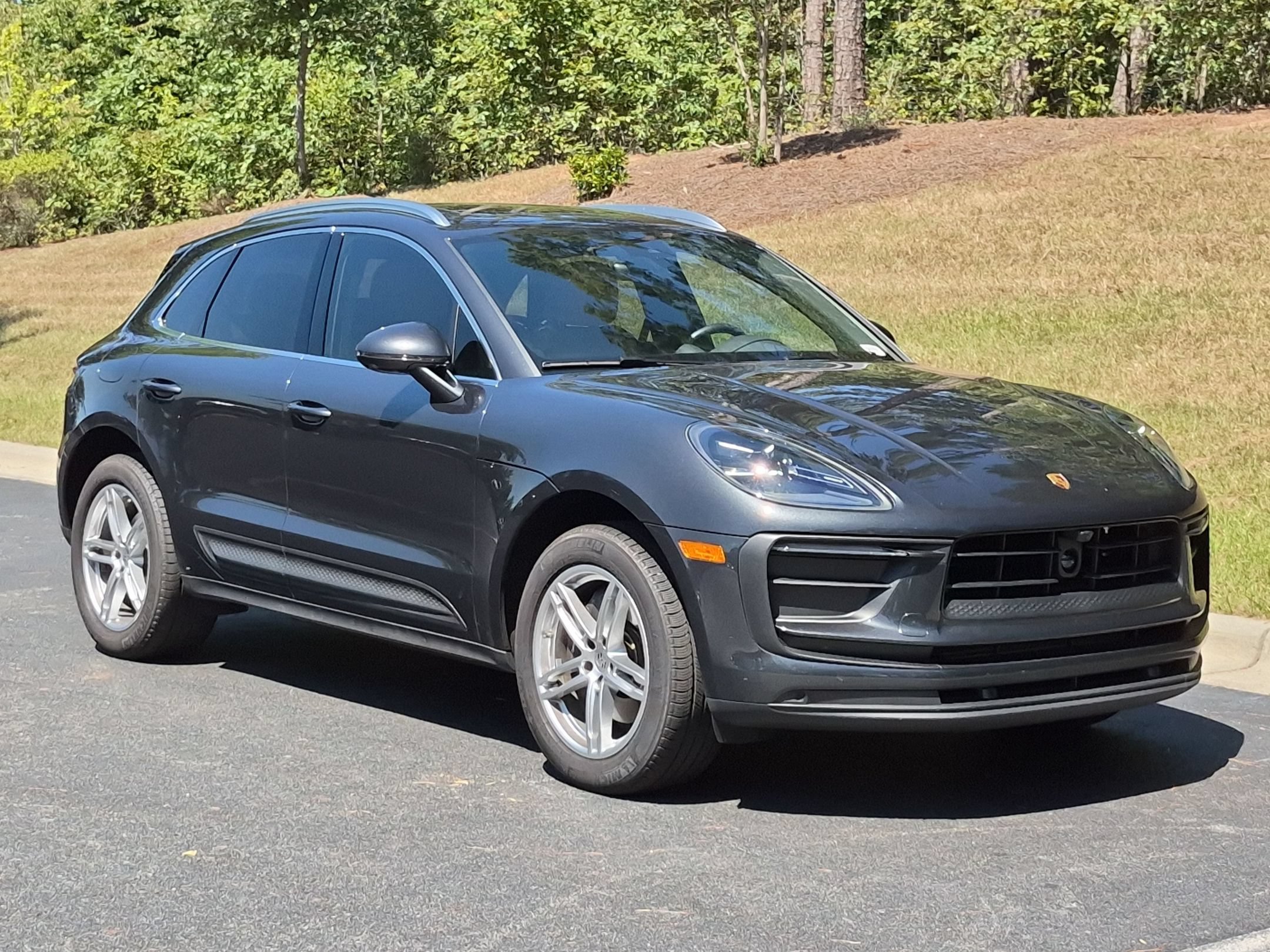 Certified 2026 Porsche Macan AWD/4WD image 25