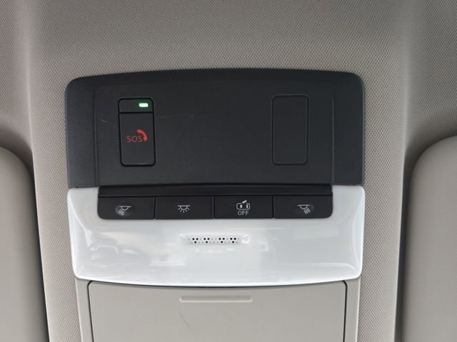 Used 2023 Nissan Rogue SV image 40