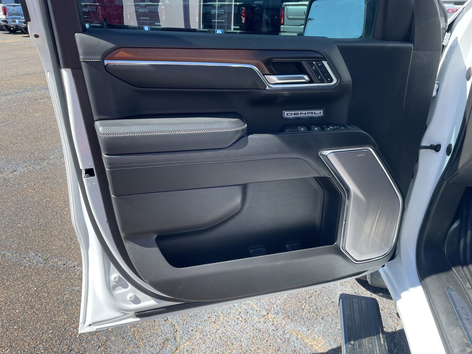 Used 2024 GMC Sierra 1500 Denali image 14