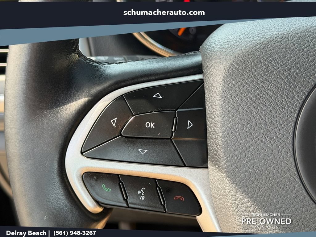 Used 2021 Jeep Grand Cherokee Laredo X RWD image 21
