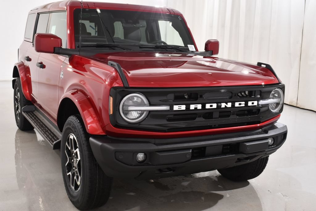 New 2026 Ford Bronco Outer Banks AWD/4WD image 4