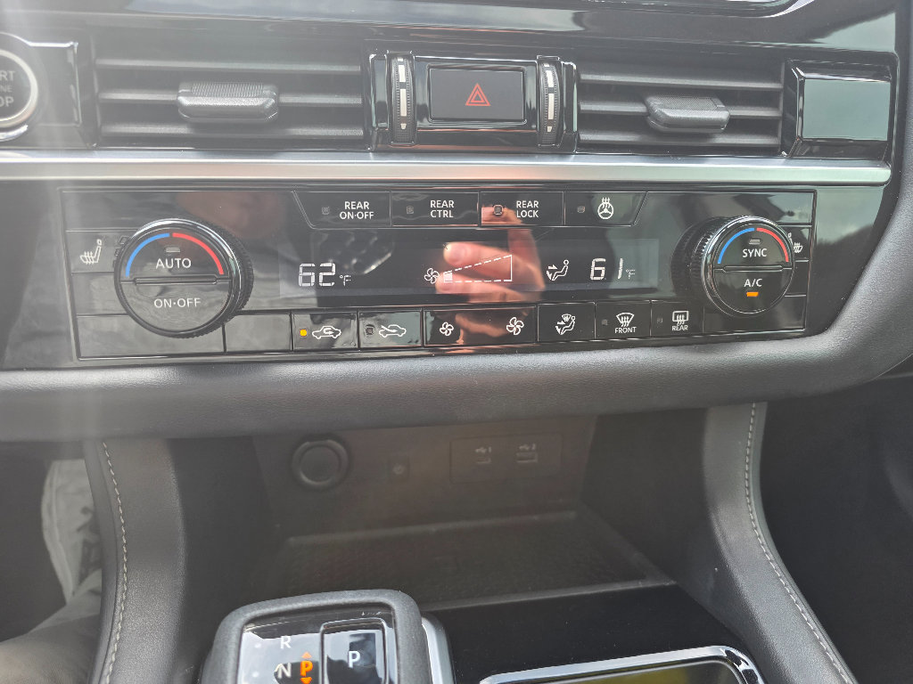 Used 2022 Nissan Pathfinder SL w/ SL Premium Package image 23