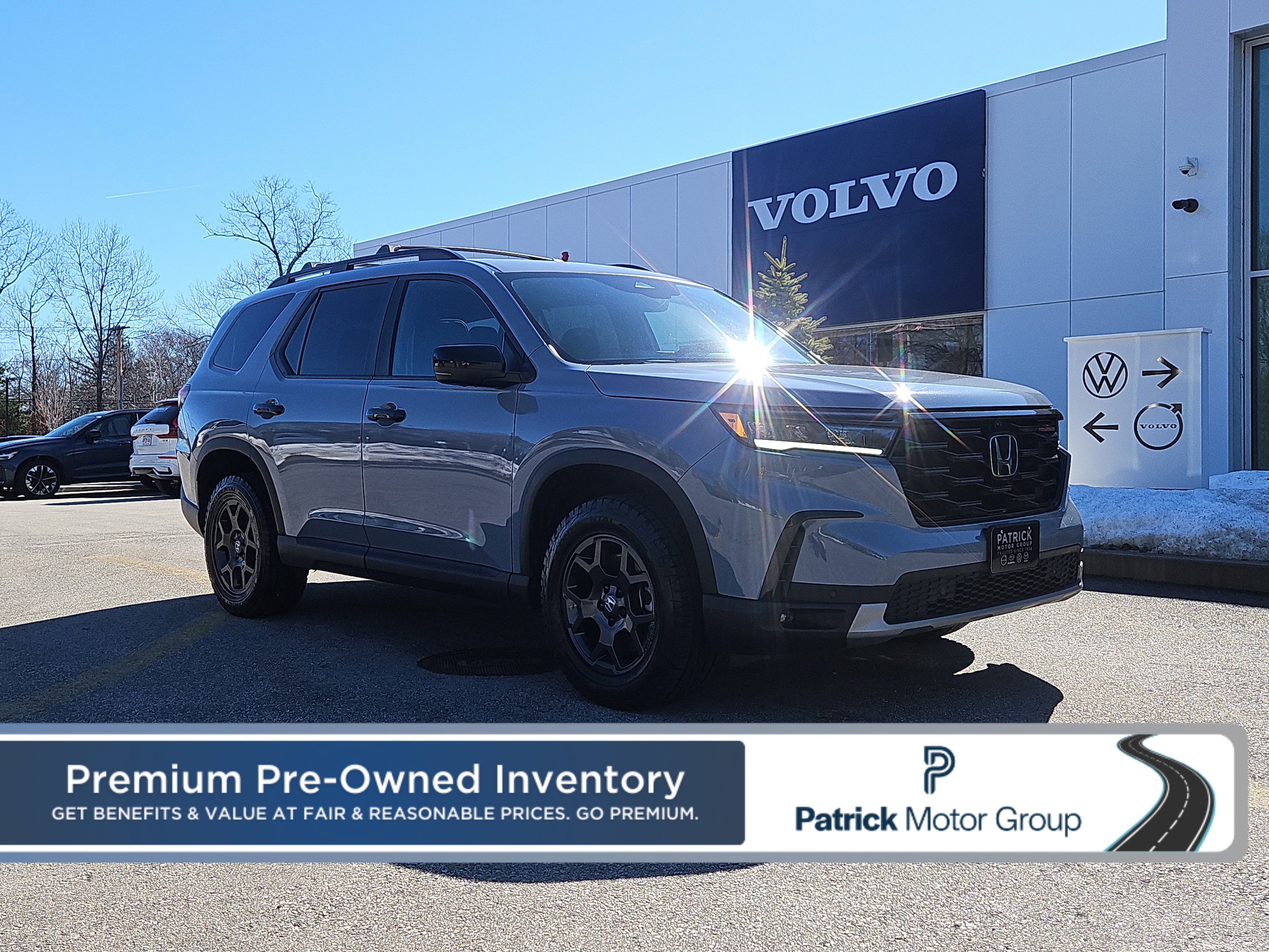 Used 2024 Honda Pilot TrailSport image 1