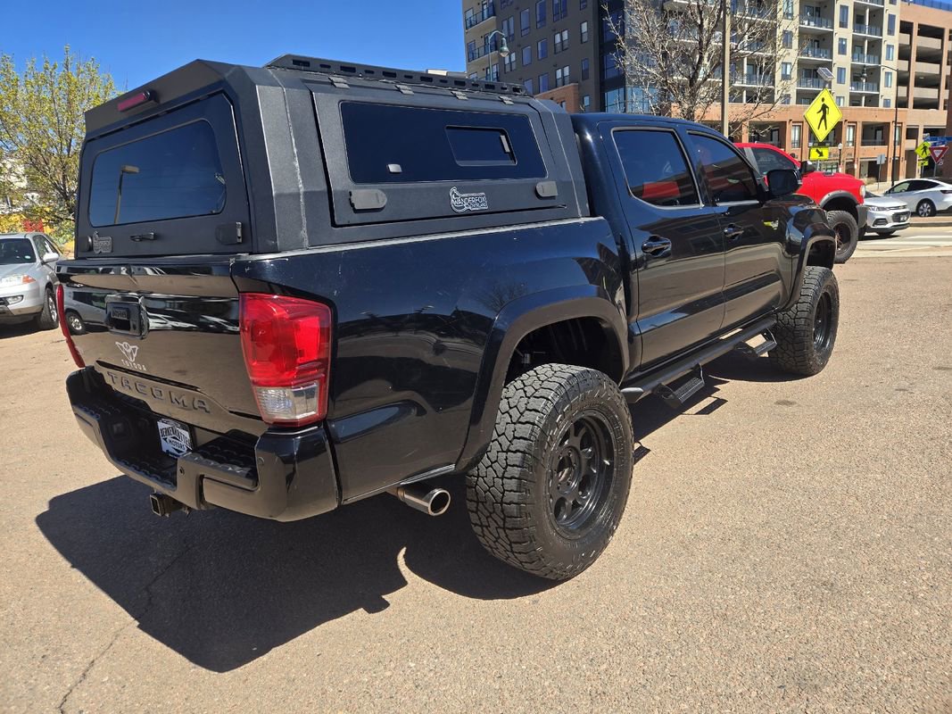 Used 2018 Toyota Tacoma TRD Sport w/ Technology Package AWD/4WD image 22