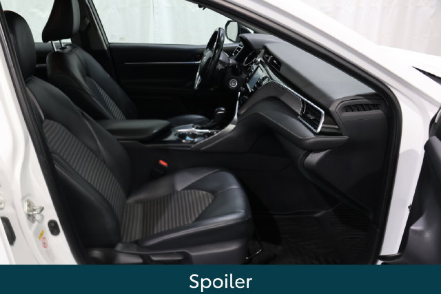 Used 2018 Toyota Camry SE FWD image 14