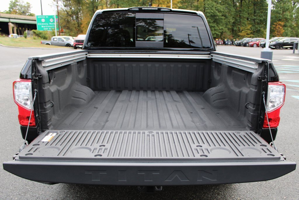 Certified 2024 Nissan Titan SV w/ SV Convenience Package image 20