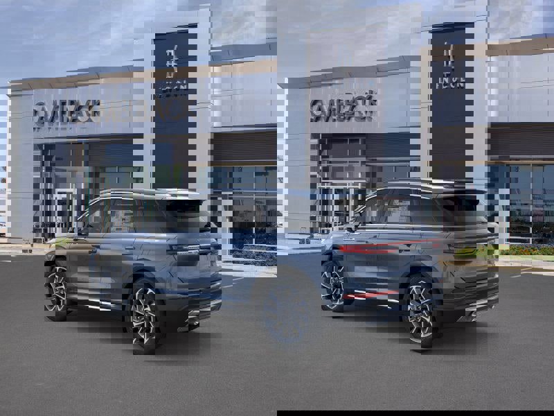 New 2026 Lincoln Corsair Premiere image 4