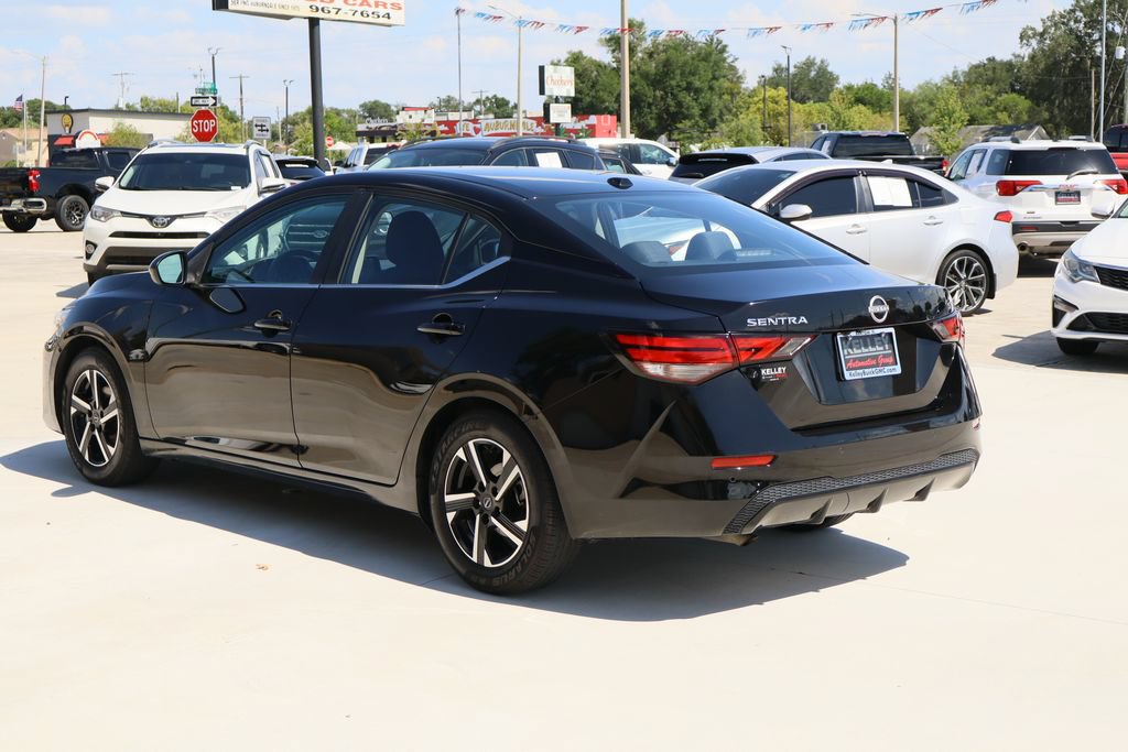 Used 2024 Nissan Sentra SV FWD image 7