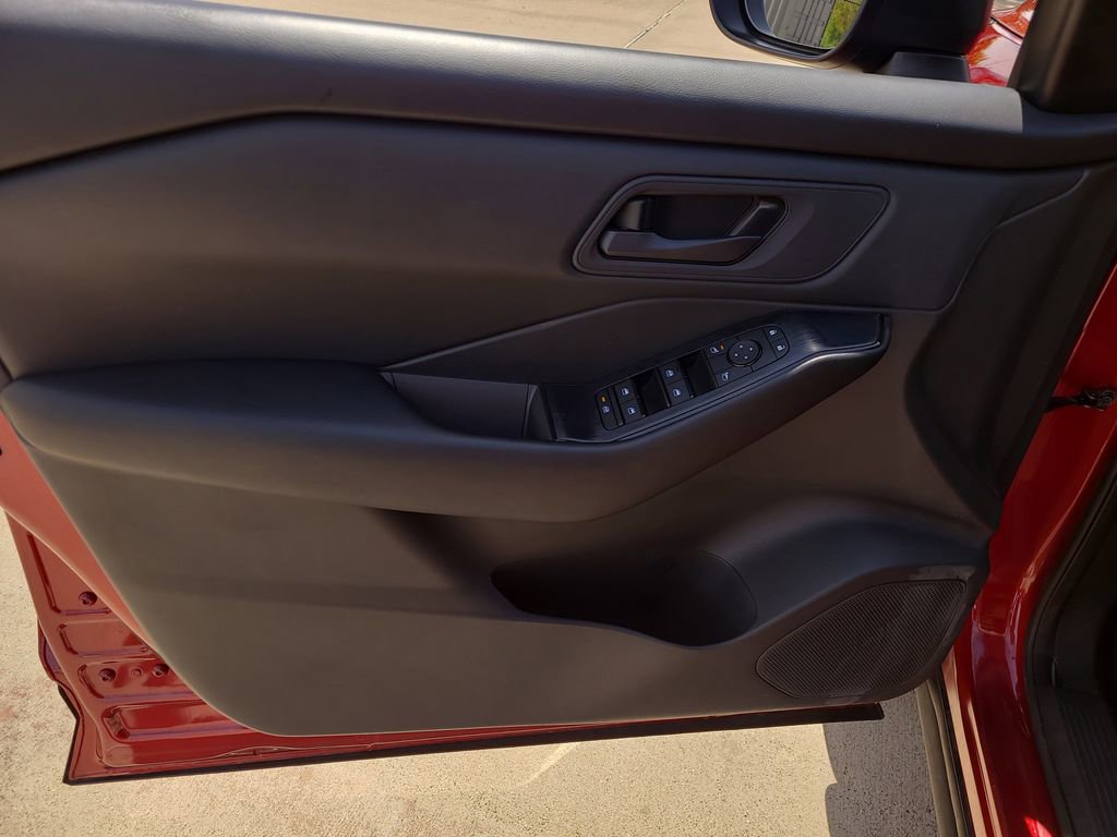 Certified 2024 Nissan Rogue S image 16