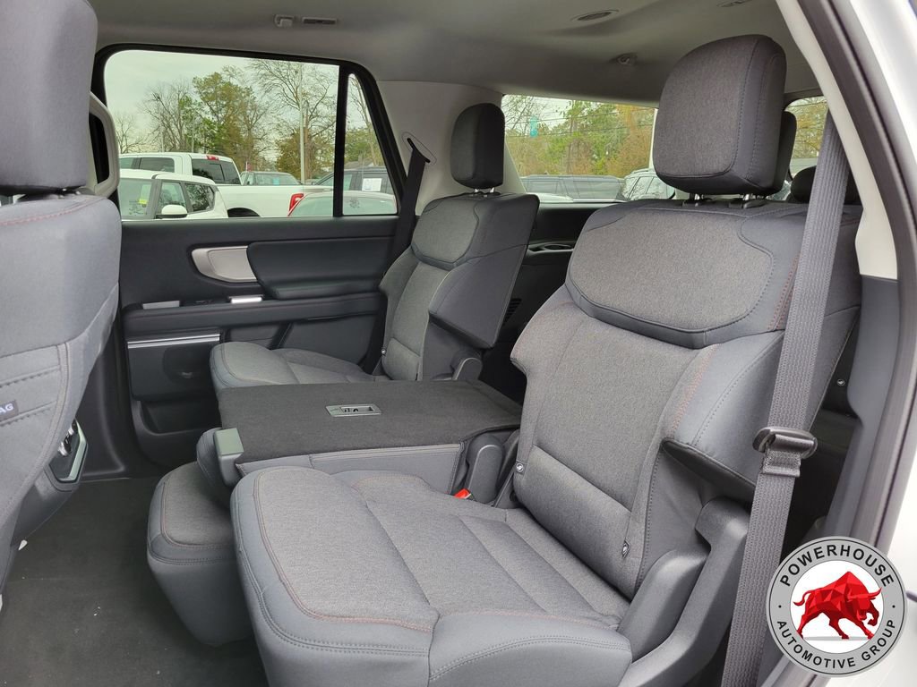 New 2025 Ford Expedition Active image 17