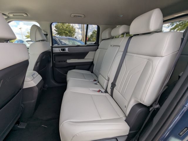 New 2027 Hyundai Santa Fe SEL FWD image 17